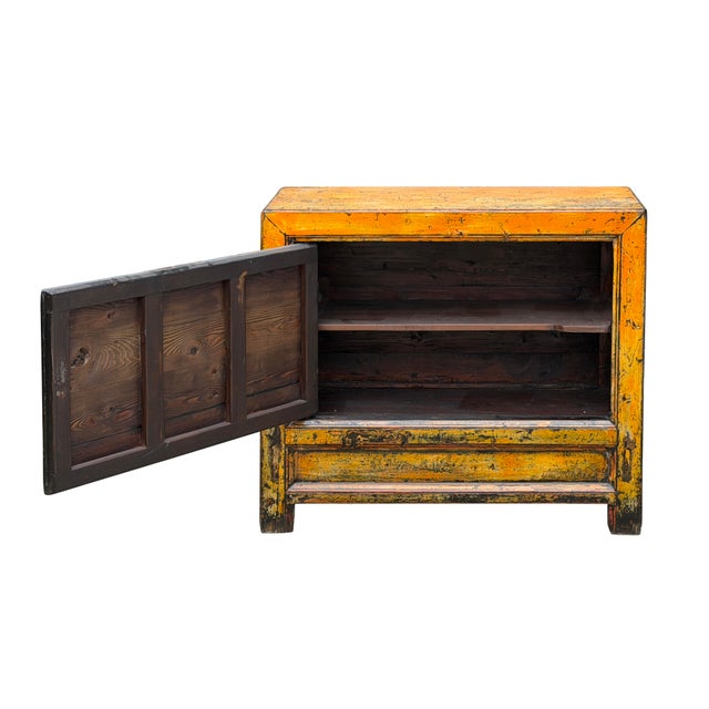 1980s Distressed Yellowish Floral Graphic Mid Size Credenza Sideboard Cabinet For Sale - Image 5 of 10