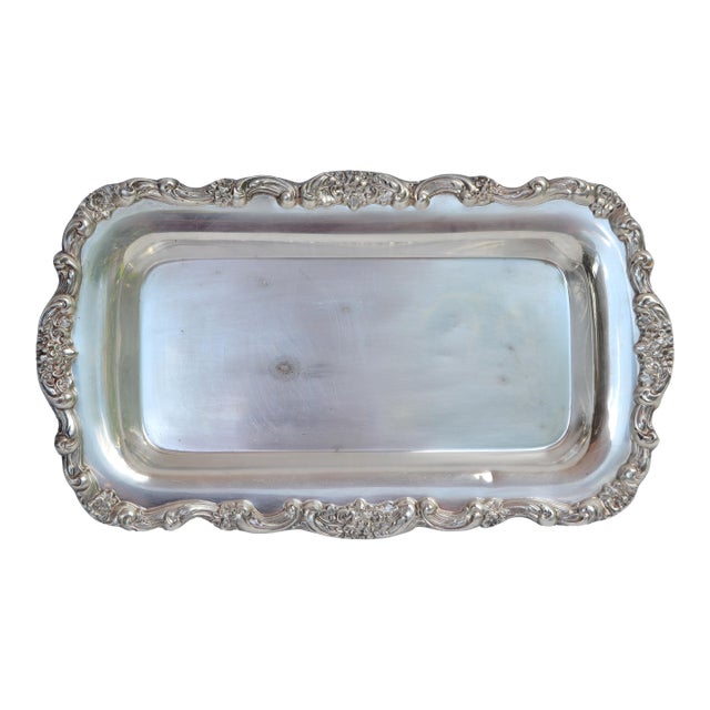 1950s International Silver Co. Silverplate Rectangle Embossed Bread Platter Serving Tray For Sale