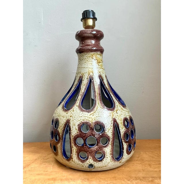 Vintage Mid-Century Modern Pierced Ceramic Table Lamp For Sale - Image 12 of 12
