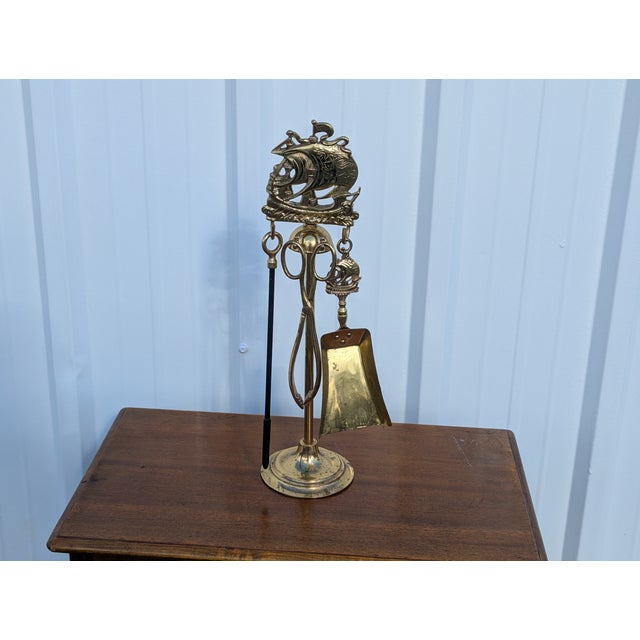 Enhance your maritime lifestyle with this compact 20-inch solid brass stove tool kit, expertly designed for small yacht...