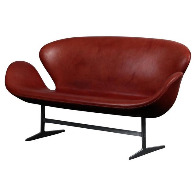 Full Grain Aniline Leather Swan Sofa by Arne Jacobsen for Fritz Hansen For Sale - Image 11 of 11