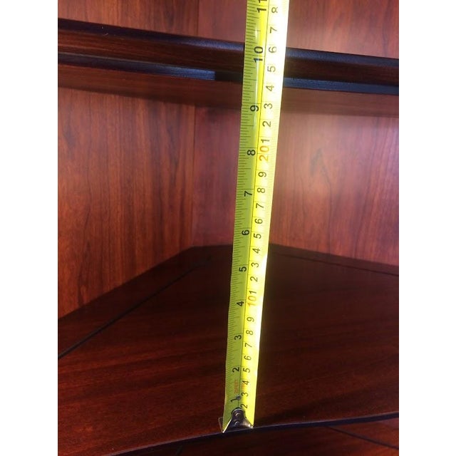 American 1990s Henkel Harris Cherry Corner Cabinet, Display Cabinet For Sale - Image 3 of 11