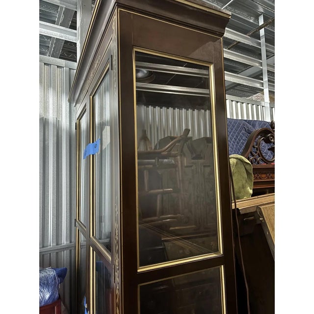 Late 20th Century Illuminated Chinoiserie Display Cabinet For Sale - Image 10 of 12
