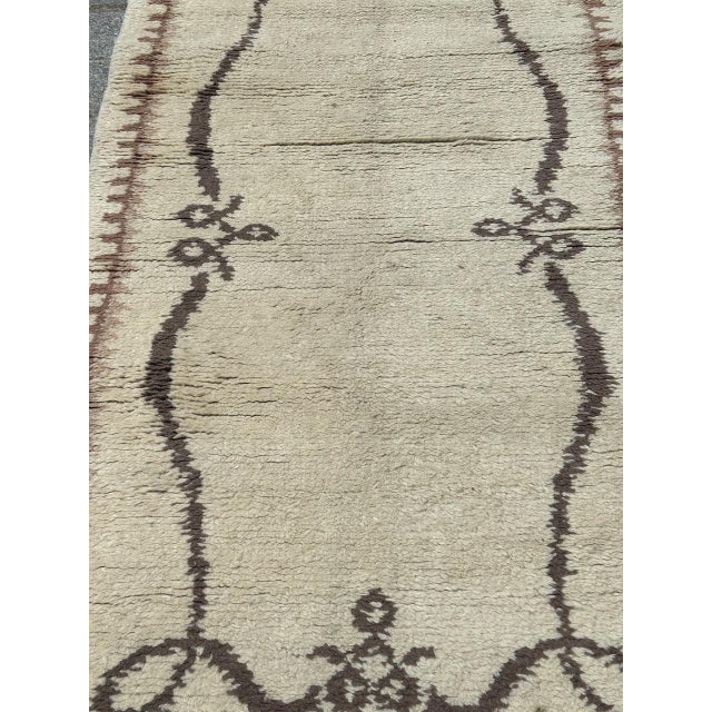 1940s Mid-Century Moroccan Art Deco Design Rug, 1940s For Sale - Image 5 of 12