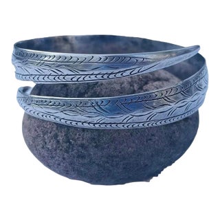 1980s Hmong Hill Tribe Sterling Silver Double Wrap Cuff, Unisex For Sale