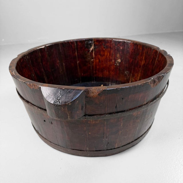 Lacquered Decorative Wooden Tub Tarai, Japan, 1910 For Sale - Image 17 of 17