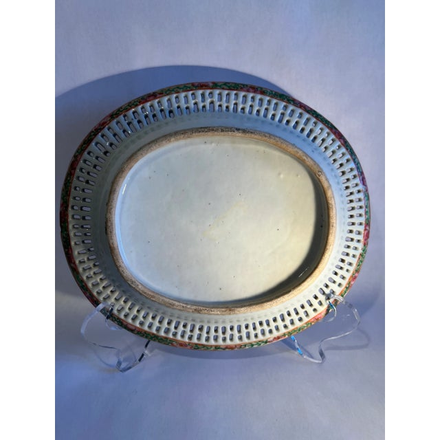Early 19th Century Chinese Rose Medallion Pierced Platter For Sale In Boston - Image 6 of 8