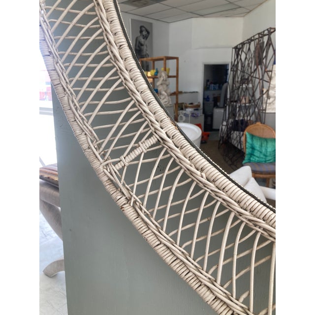 Mid-Century Modern Wicker and Rattan Round Mirror 1950 For Sale - Image 3 of 12