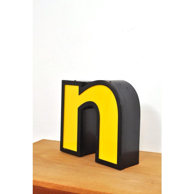 1980s Vintage Letter N Sign with Light, 1980s For Sale - Image 5 of 7