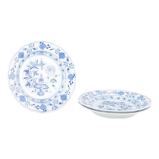 Early 20th Century Porcelain Salad Plates with Blue Onion Pattern from Meissen, Set of 3 For Sale