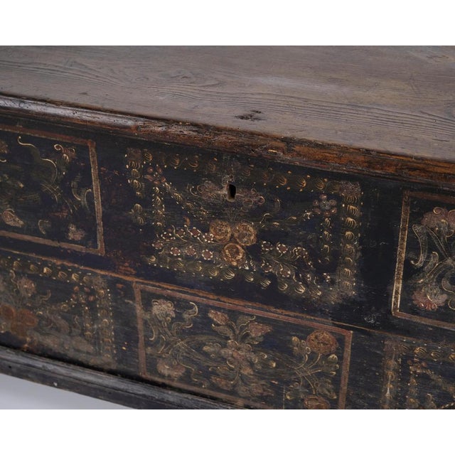 1900 - 1909 Large 19th Century Painted Chest with Floral Motifs, 1900 For Sale - Image 5 of 15