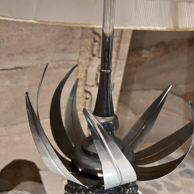 Hollywood Regency 1970s Hollywood Regency Pineapple Table Lamp For Sale - Image 3 of 9