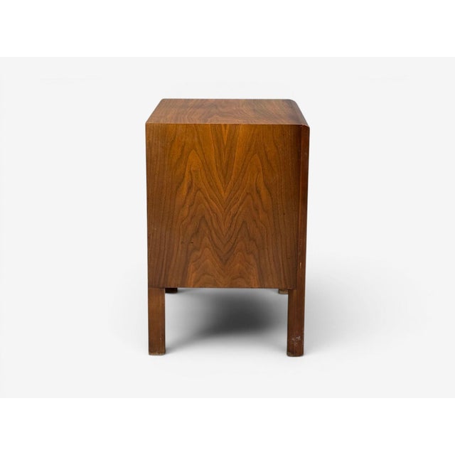 Edmond J. Spence, Sculptural Nightstands, Walnut, Sweden, 1950s For Sale - Image 12 of 14
