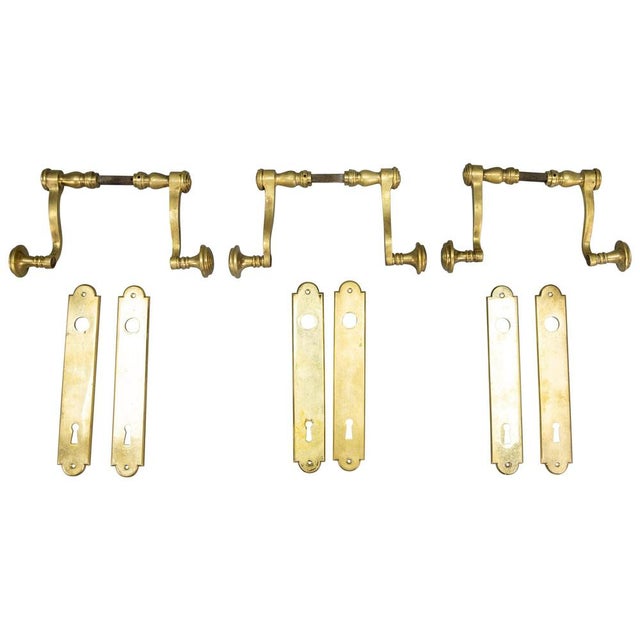 French Art Deco Brass Door Handle Sets with Keyhole Backplates, 1930s, Set of 9 For Sale - Image 12 of 12