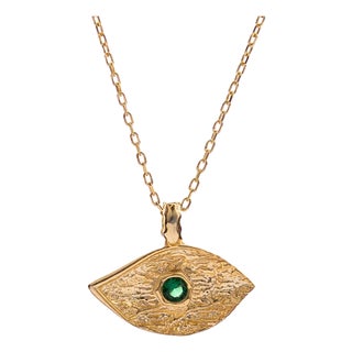Cleopatra’s Emerald Guardian Eye Necklace For Sale