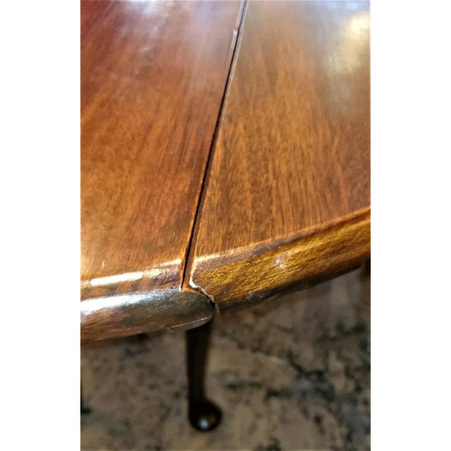 Traditional 19c Irish Country Squires Mahogany Hunt Table For Sale - Image 3 of 13