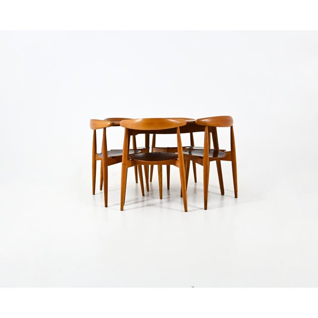 Heart Dining Table and Chairs attributed to Hans J. Wegner for Fritz Hansen, 1950s, Set of 7 For Sale - Image 17 of 17