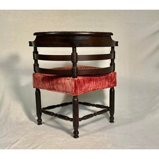 Victorian Antique Carved Rosewood Roundabout Corner Chair, American 1870-80 For Sale - Image 3 of 12