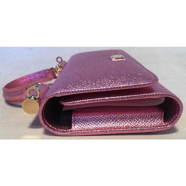 NWOT Dolce and Gabbana Pink Sicily Von Wallet Cell Phone Clutch Purse in excellent Condition. pink leather trimmed with...