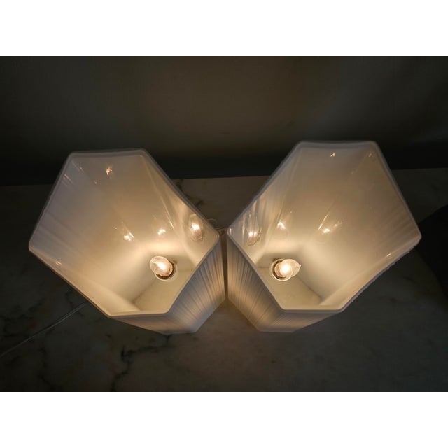 White Pair of Mid-Century Modern Murano Vetri Lamps For Sale - Image 8 of 9