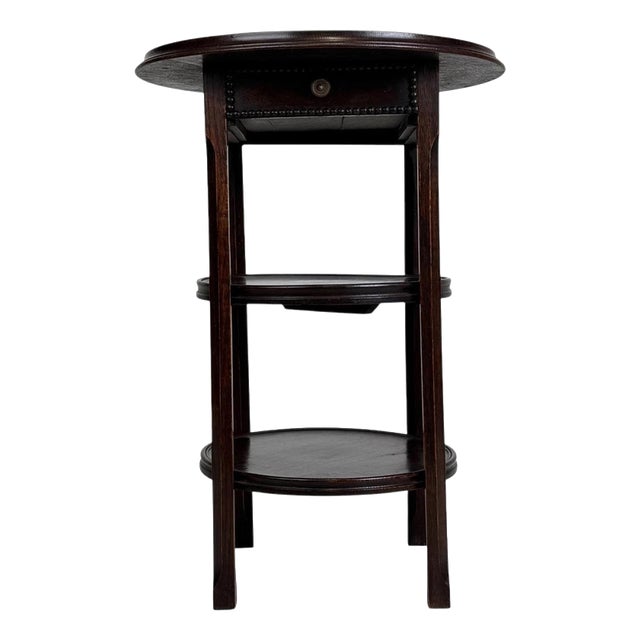 Antique English Edwardian Oak Round Side Table, 1900s For Sale