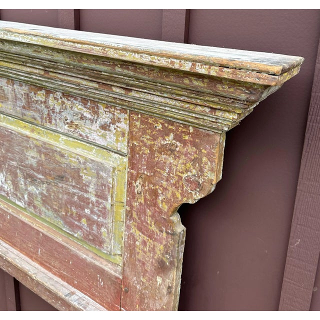American Late 18th Century American Pine Mantel For Sale - Image 3 of 17