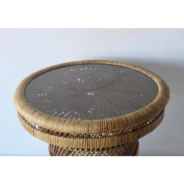 1970s Ficks Reed Style Bohemian Round Handwoven Rattan Wicker Drum Side Drink Table For Sale - Image 13 of 15