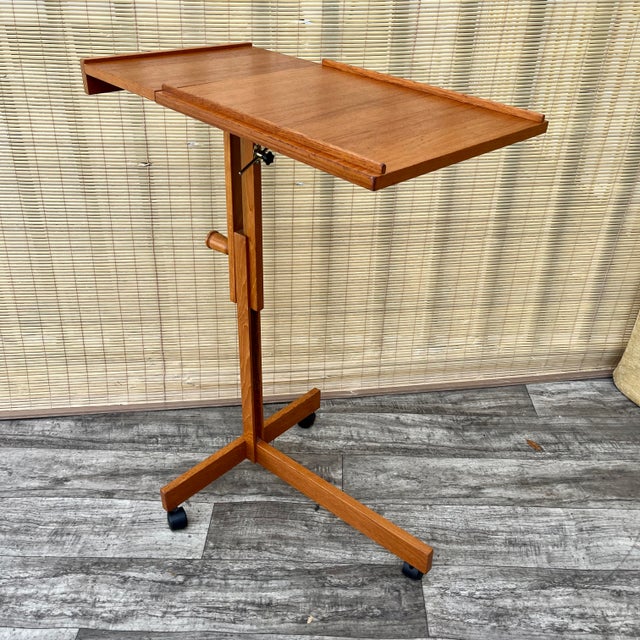 Brown Vintage Mid-Century Modern Danish Adjustable Rolling Tray Table / Cart. Circa 1970s For Sale - Image 8 of 17