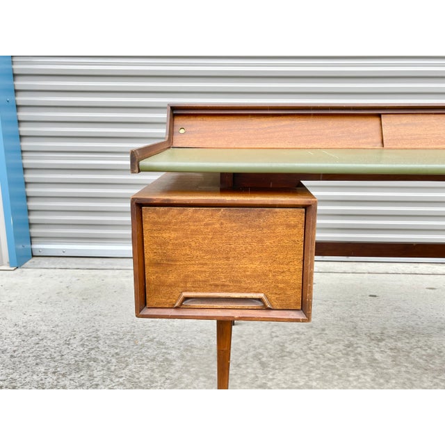 Mid-Century Modern 1950s Drexel "Perspective" Floating Top Desk by Milo Baughman For Sale - Image 3 of 13