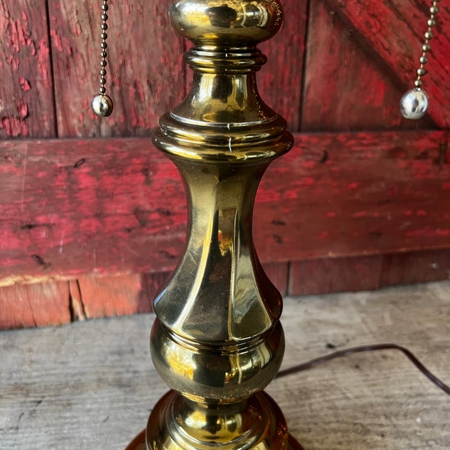 Vintage Brass Table Lamp With Dual Bulb Sockets & Pull Chains For Sale - Image 9 of 14