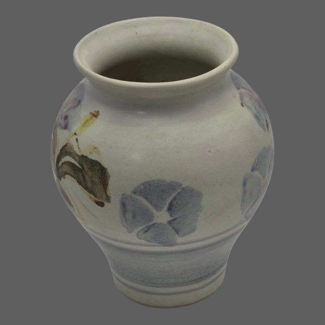 Late 20th Century Santa Barbara Hand -Thrown Pottery Morning Glory Floral Vase Marked For Sale - Image 5 of 9
