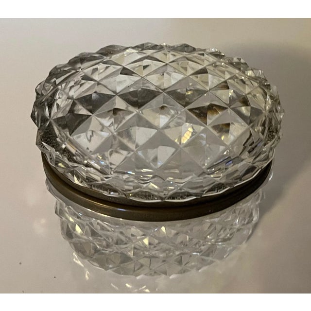 Early 20th Century French Cut Crystal Oval Hinged Glass Box For Sale In New York - Image 6 of 13