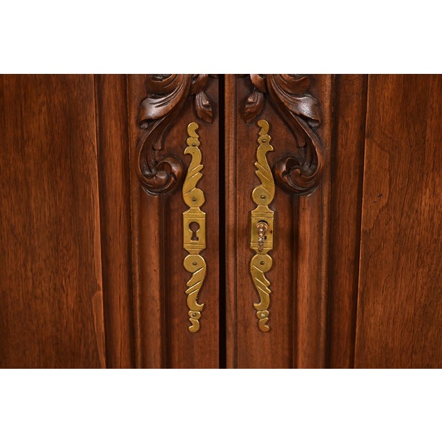 Brown Karges Style French Provincial Louis XV Carved Walnut Sideboard Credenza For Sale - Image 8 of 16