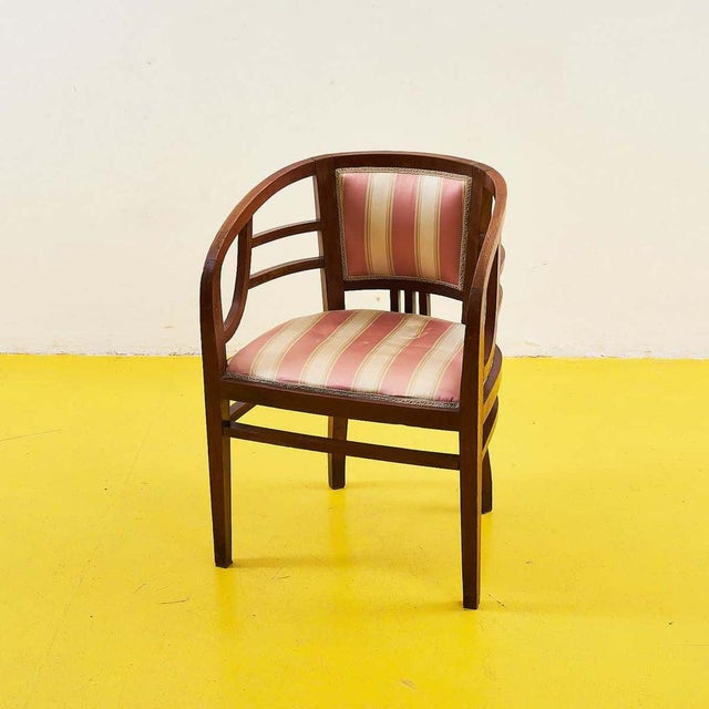 Italian Tub Chair, 1940s For Sale - Image 5 of 5