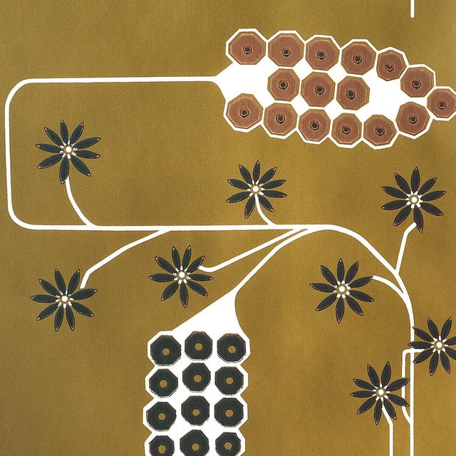 Sample - Schumacher x Neisha Crosland Hollywood Grape Wallpaper in Pale Gold For Sale