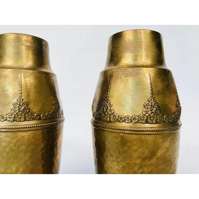 German Art Nouveau Wrought & Hammered Brass Vases from WMF, 1920s, Set of 2 For Sale - Image 3 of 11