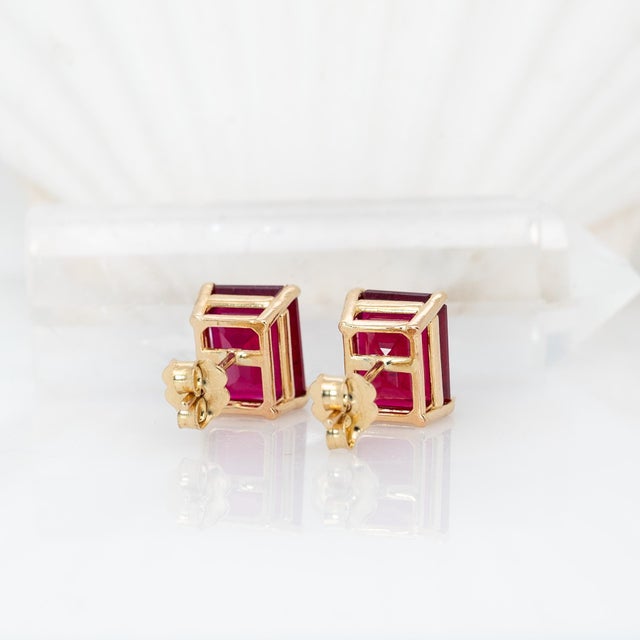 7.5cts Madagascar Ruby Solitaire Stud Earrings: Solid 14k Gold, 10x8mm, A Pair For Sale - Image 9 of 9