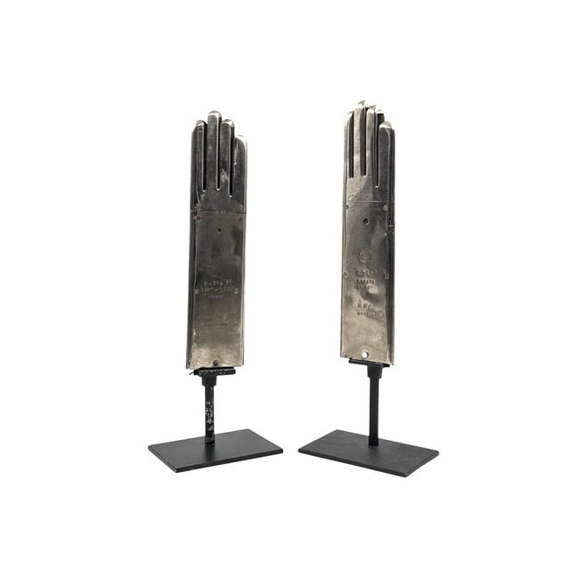 Modern Pair of Glove Warmers, Hilaire Et Cie Grenoble France 1940s For Sale - Image 3 of 13