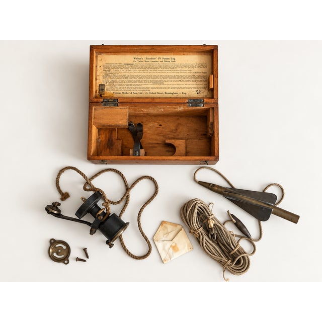 Vintage British Excelsior IV Nautical Patent Log in Wooden Case from Thomas Walkers & Son, 1940s For Sale - Image 10 of 10