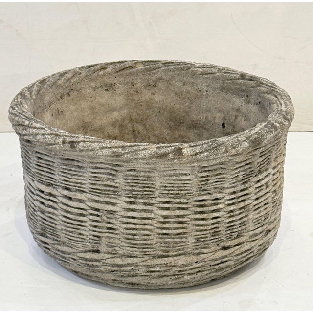 English Basket-Weave Style Garden Stone Round Planter Pots - Two Available For Sale In Austin - Image 6 of 10