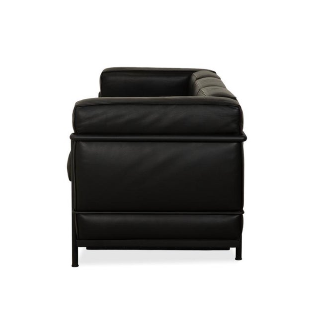 LC 2 3-Seater Sofa and Armchairs in Black Leather by Le Corbusier for Cassina, Set of 3 For Sale - Image 17 of 18