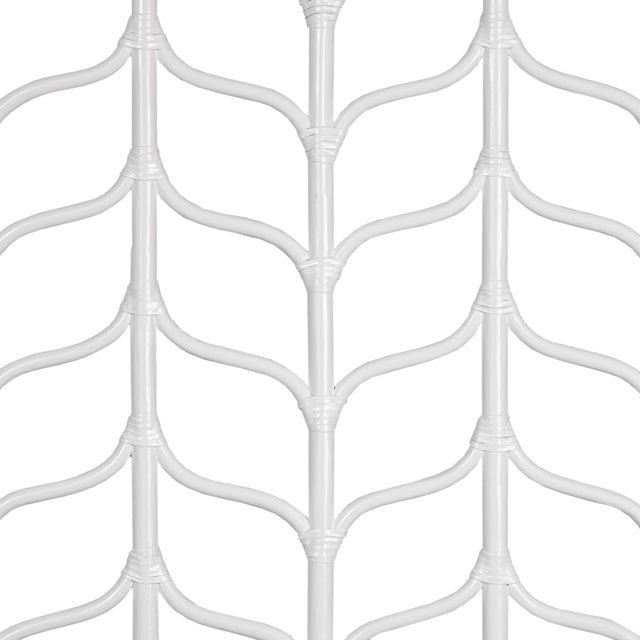 Infuse your bedroom with the coastal charm of our beautifully crafted Ivy bed. Expertly crafted from natural rattan with...