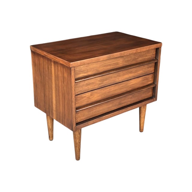 1960s Pair of Mid-Century Modern Walnut Nightstands With Recessed Pulls For Sale - Image 13 of 14