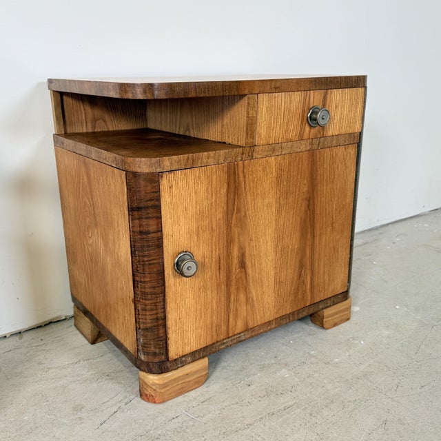Art Deco Streamline Bedside Tables, 1950s, Set of 2 For Sale - Image 6 of 16