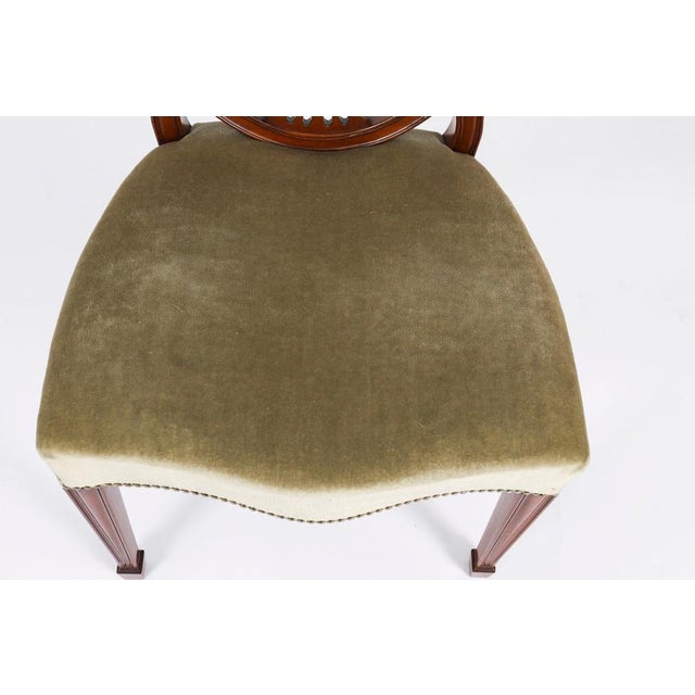 Vintage Shield Back Dining Chairs attributed to William Tillman, 1980s, Set of 8 For Sale - Image 17 of 18