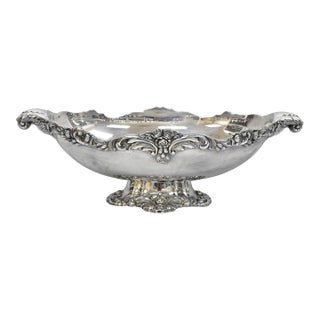 Vintage Lunt Victorian Silver Plated Oval Pedestal Base Rose Pattern Fruit Bowl For Sale
