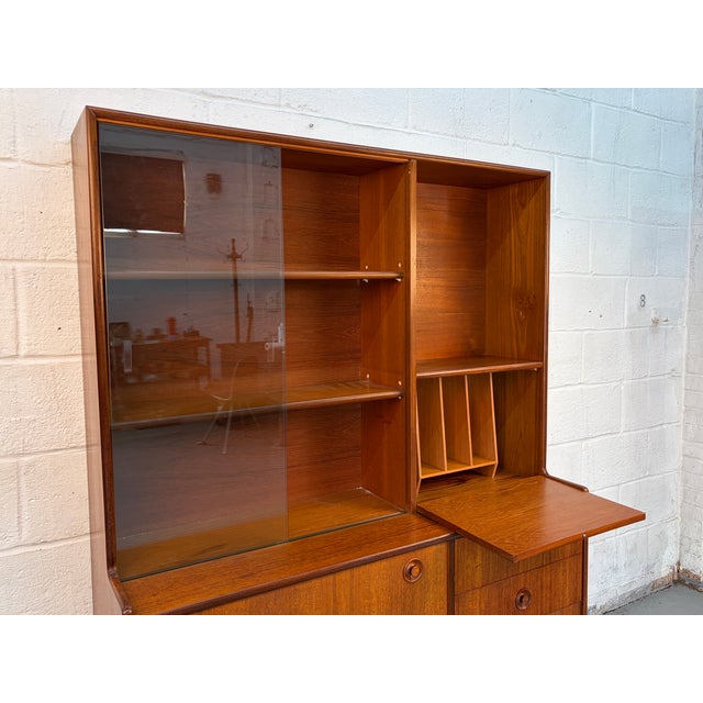 Brown Mid 20th Century Modern Teak Hutch With Glass by Turnidge of London Ltd. For Sale - Image 8 of 15