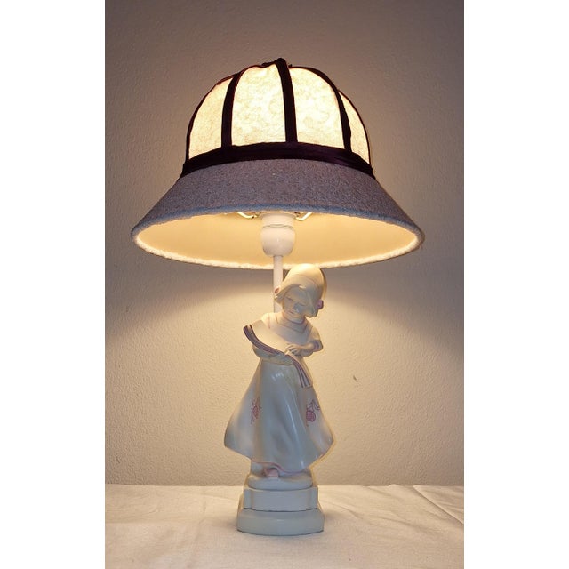 2000 - 2009 Vintage Italian Table Lamp Depicting a Reading Girl in Stonelite, 2000s For Sale - Image 5 of 13