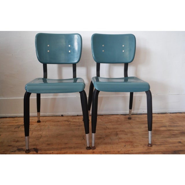 1970s Vintage Fiberglass Desk Chairs/ American Desk Manufacturing/ Industrial Seating - Set of 2 For Sale - Image 12 of 12