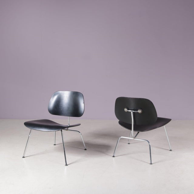 LCM Chairs in Chrome Metal with Black Plywood by Charles & Ray Eames for Herman Miller, USA, 1960s, Set of 2 For Sale - Image 10 of 11